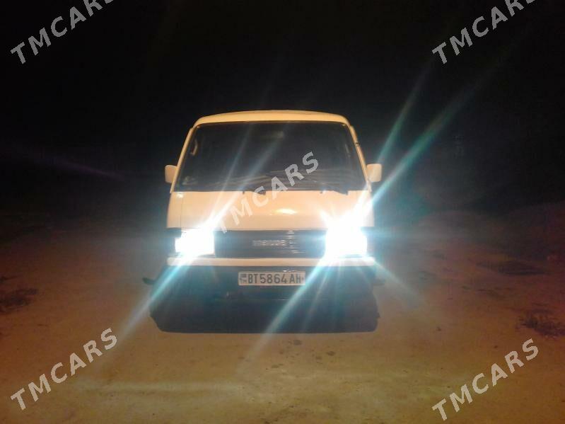 Toyota Hiace 1995 - 30 000 TMT - Tejen - img 1