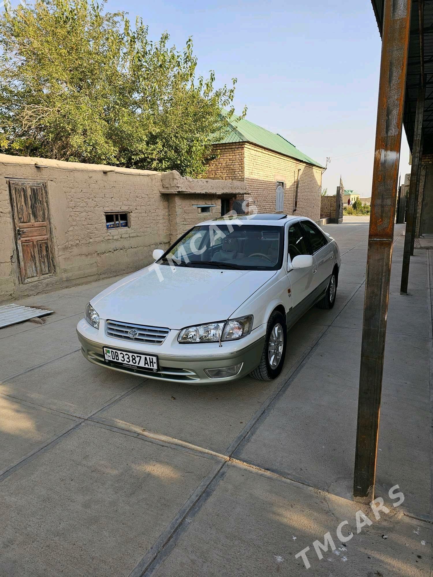 Toyota Camry 2001 - 156 000 TMT - Kaka - img 7