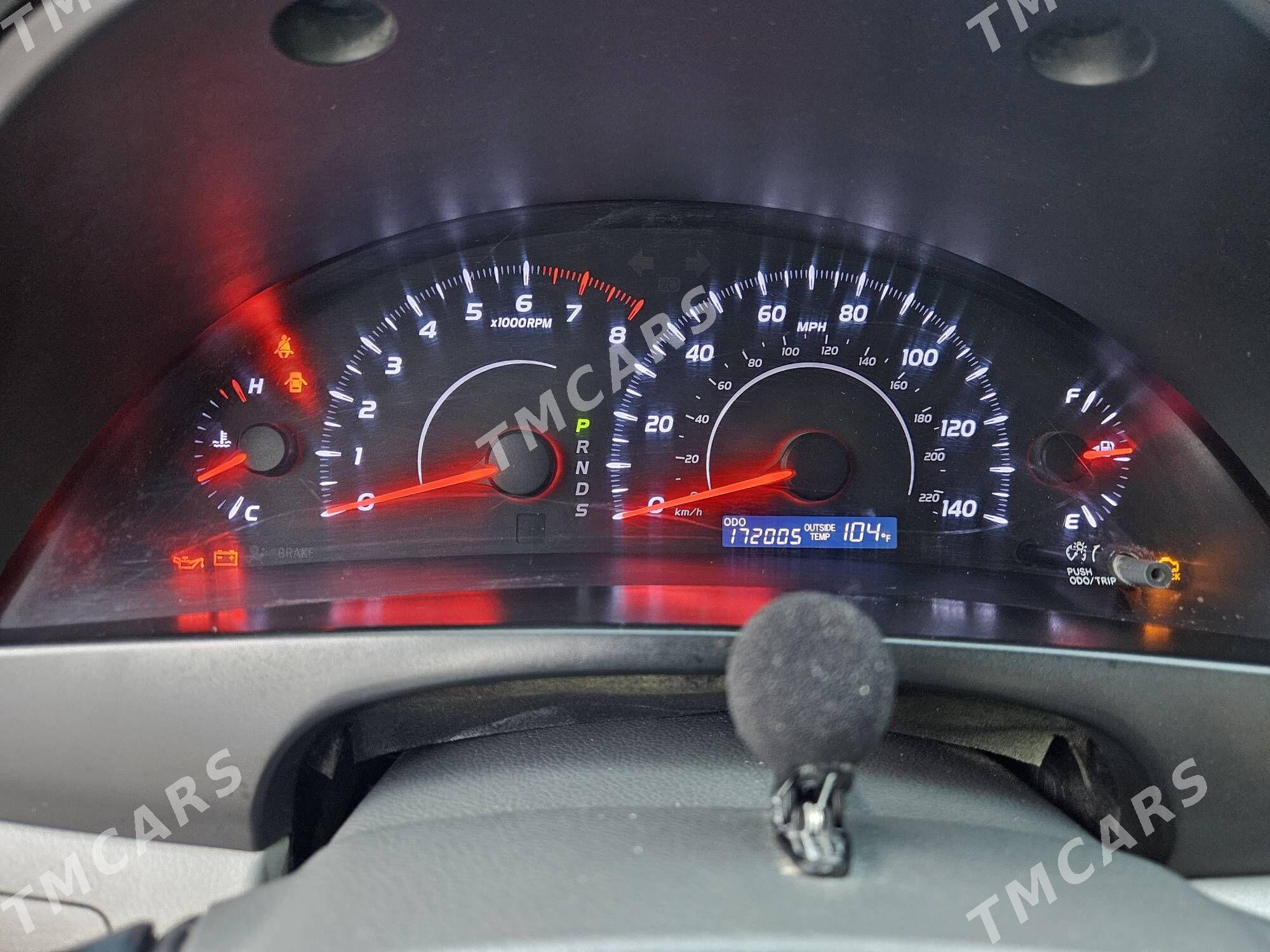 Toyota Camry 2011 - 200 000 TMT - Дашогуз - img 3
