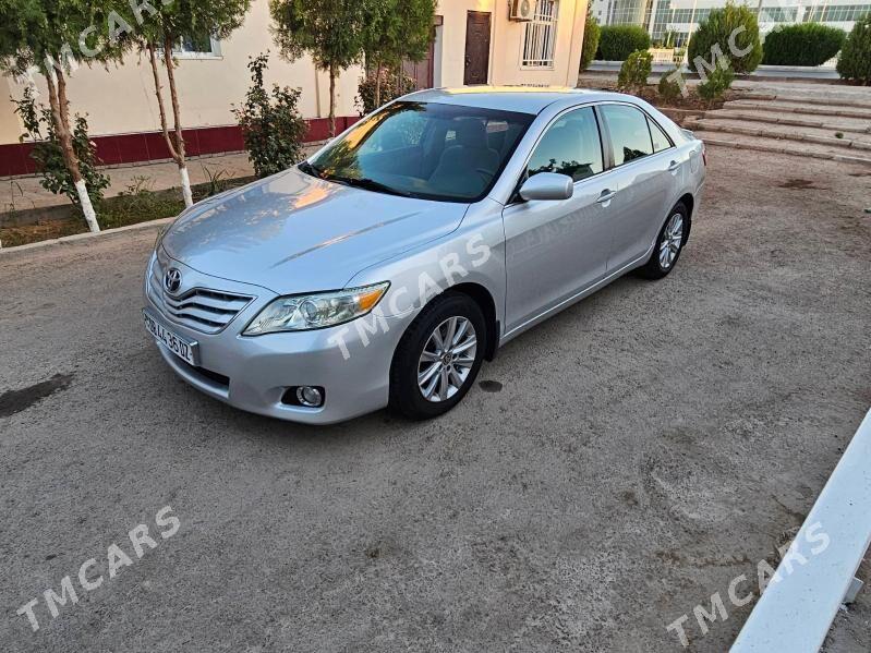 Toyota Camry 2011 - 200 000 TMT - Дашогуз - img 4