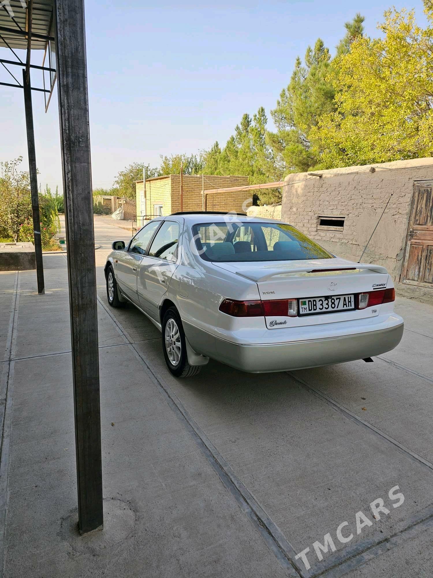 Toyota Camry 2001 - 156 000 TMT - Kaka - img 10