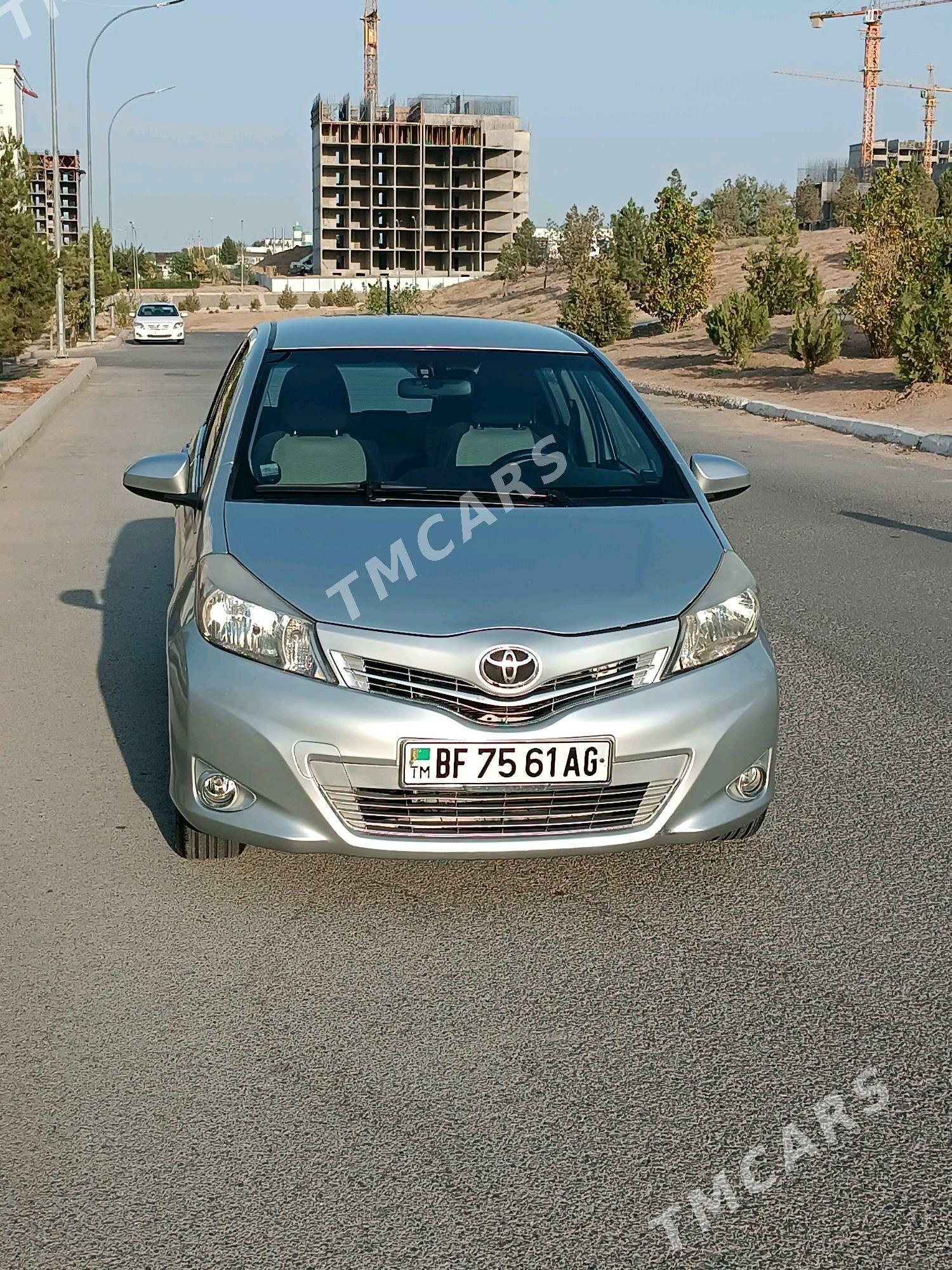 Toyota Yaris 2013 - 135 000 TMT - Ашхабад - img 2