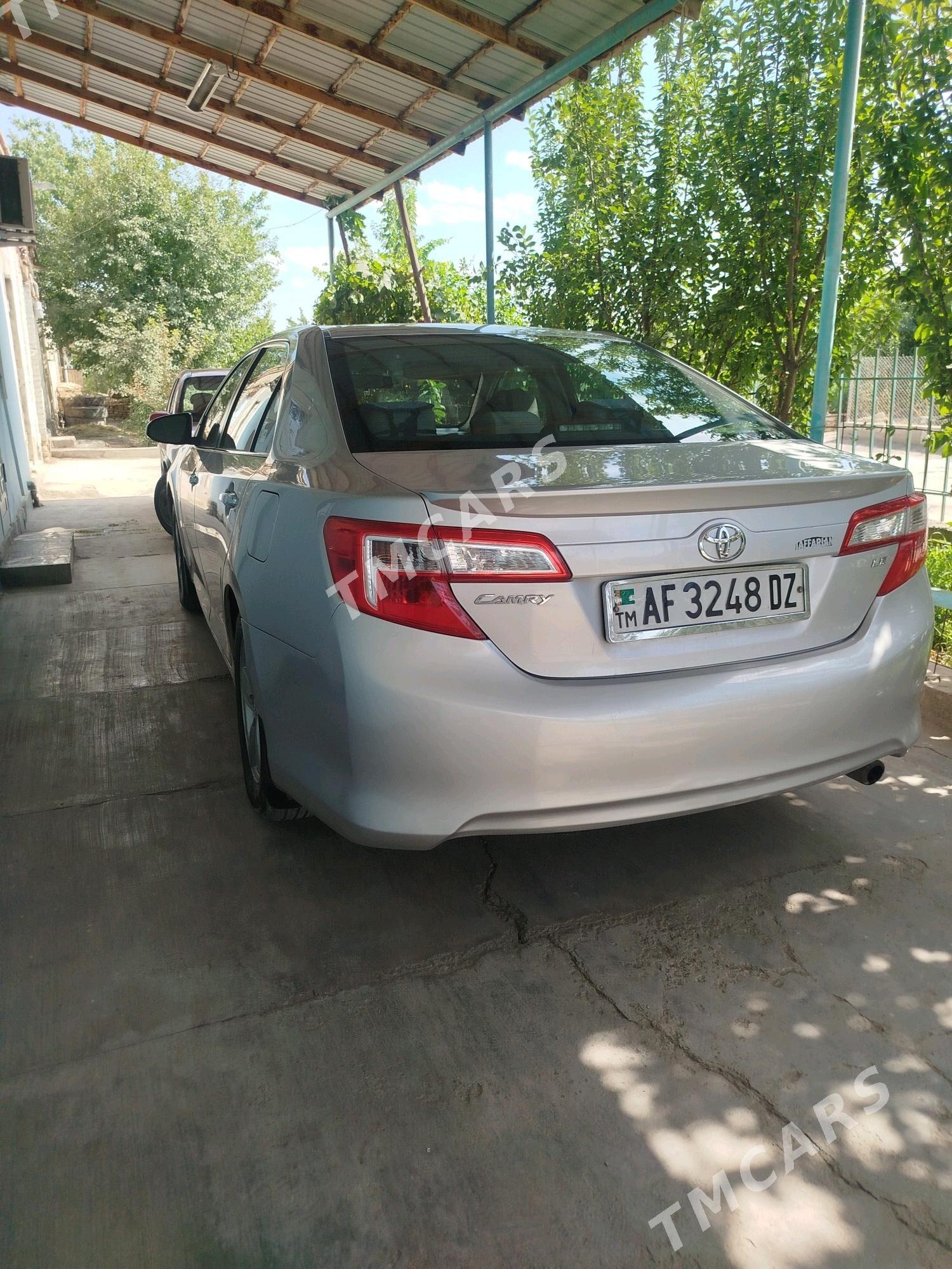 Toyota Camry 2012 - 195 000 TMT - Дашогуз - img 3
