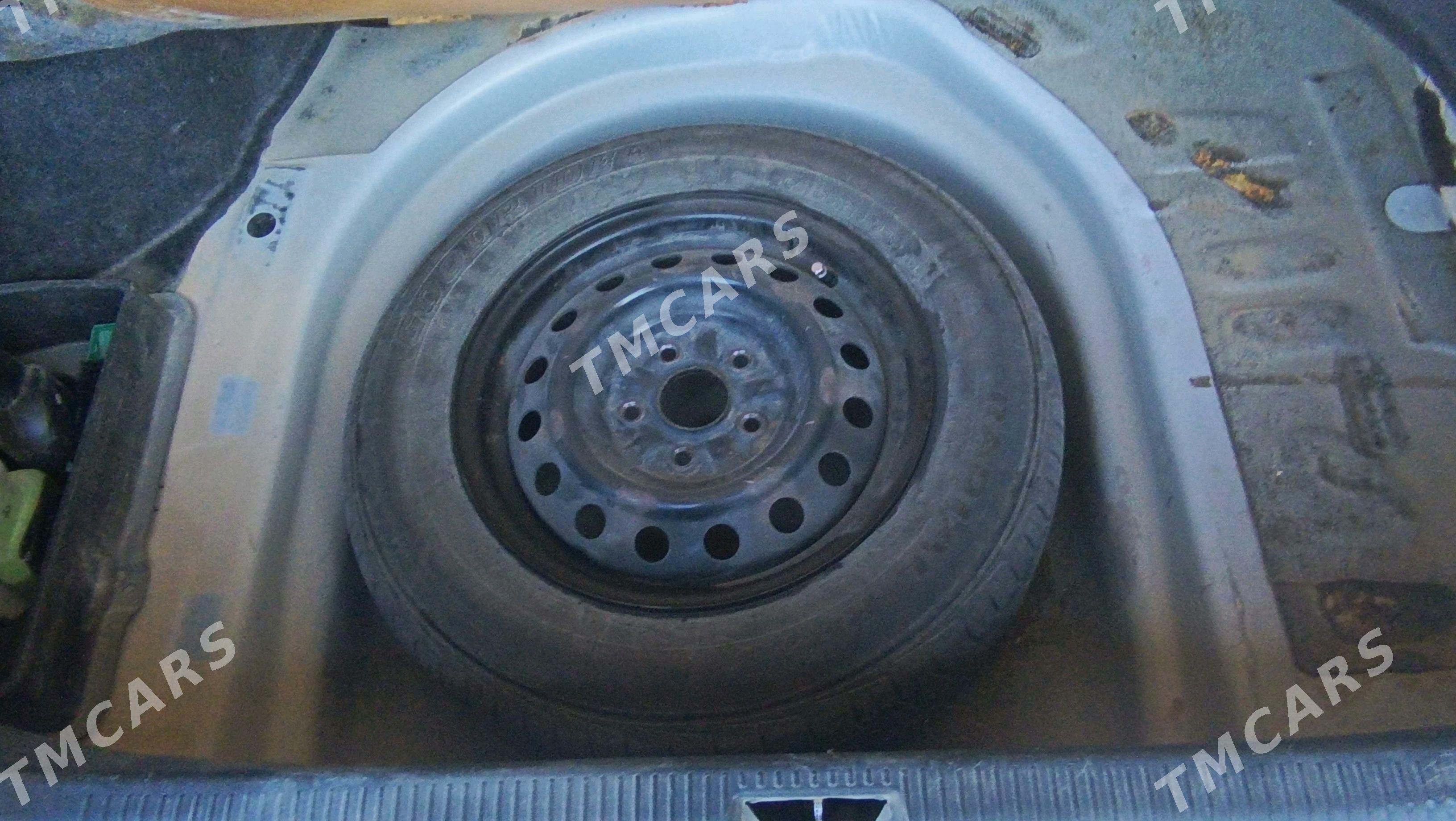 Toyota Camry 2002 - 160 000 TMT - Газаджак - img 6