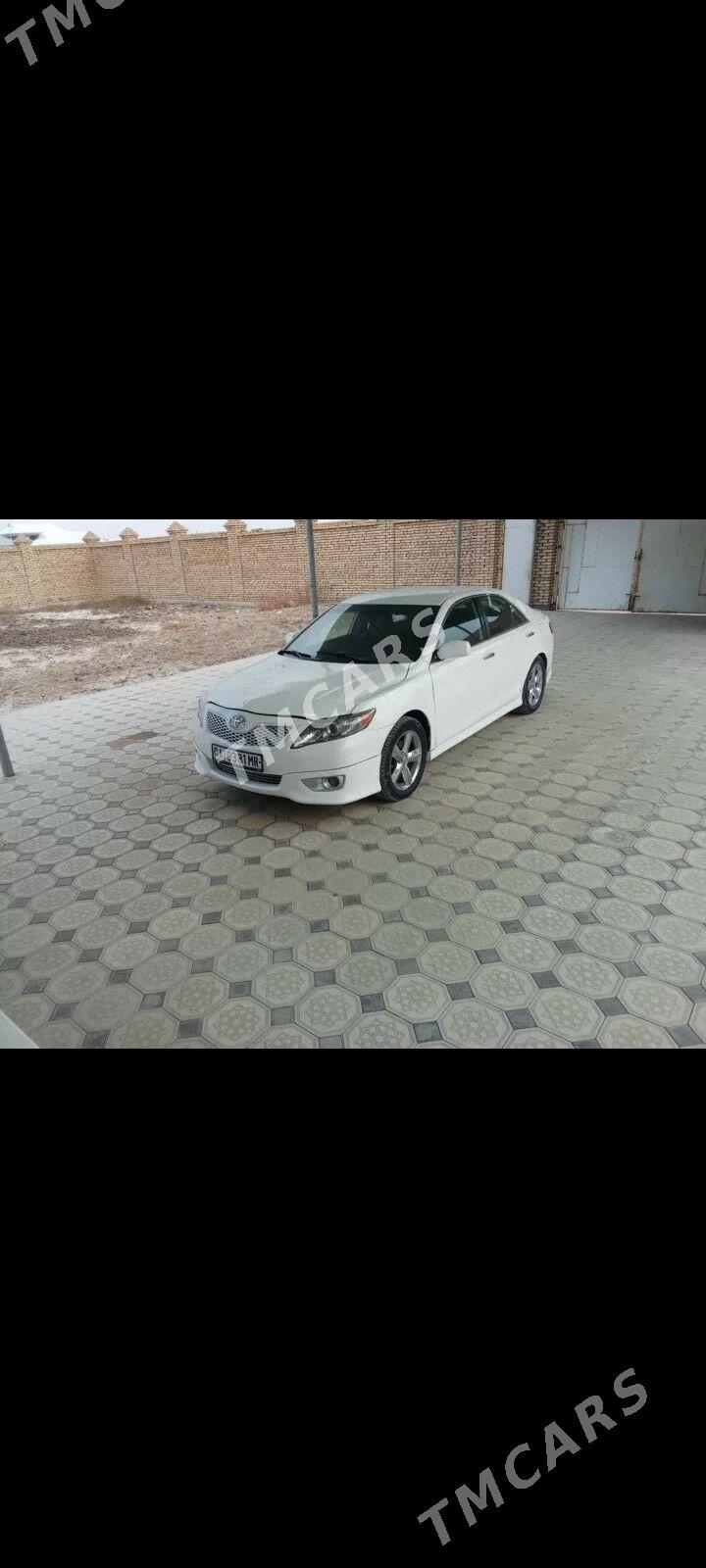 Toyota Camry 2010 - 189 000 TMT - Baýramaly - img 1