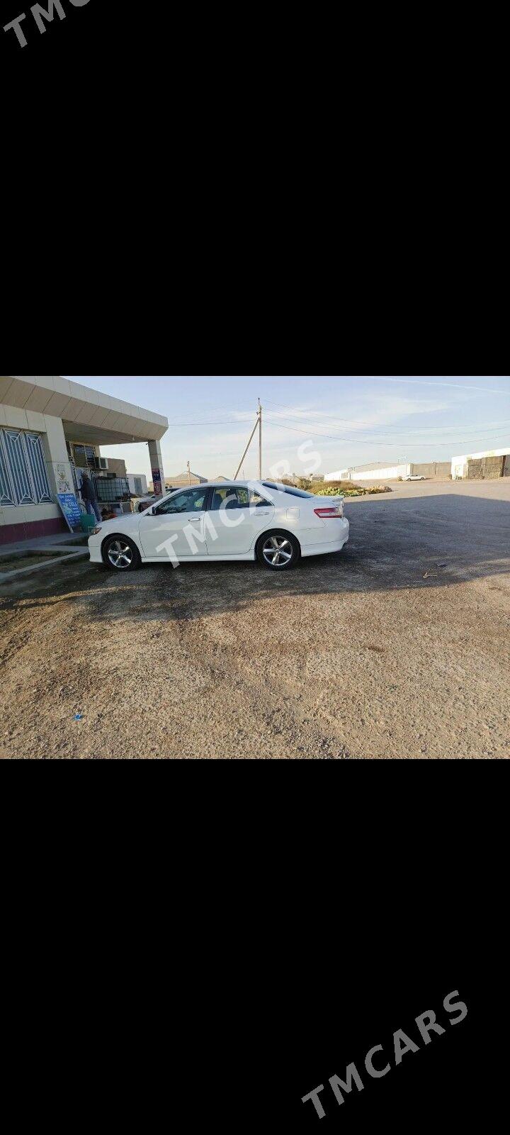 Toyota Camry 2010 - 189 000 TMT - Baýramaly - img 7