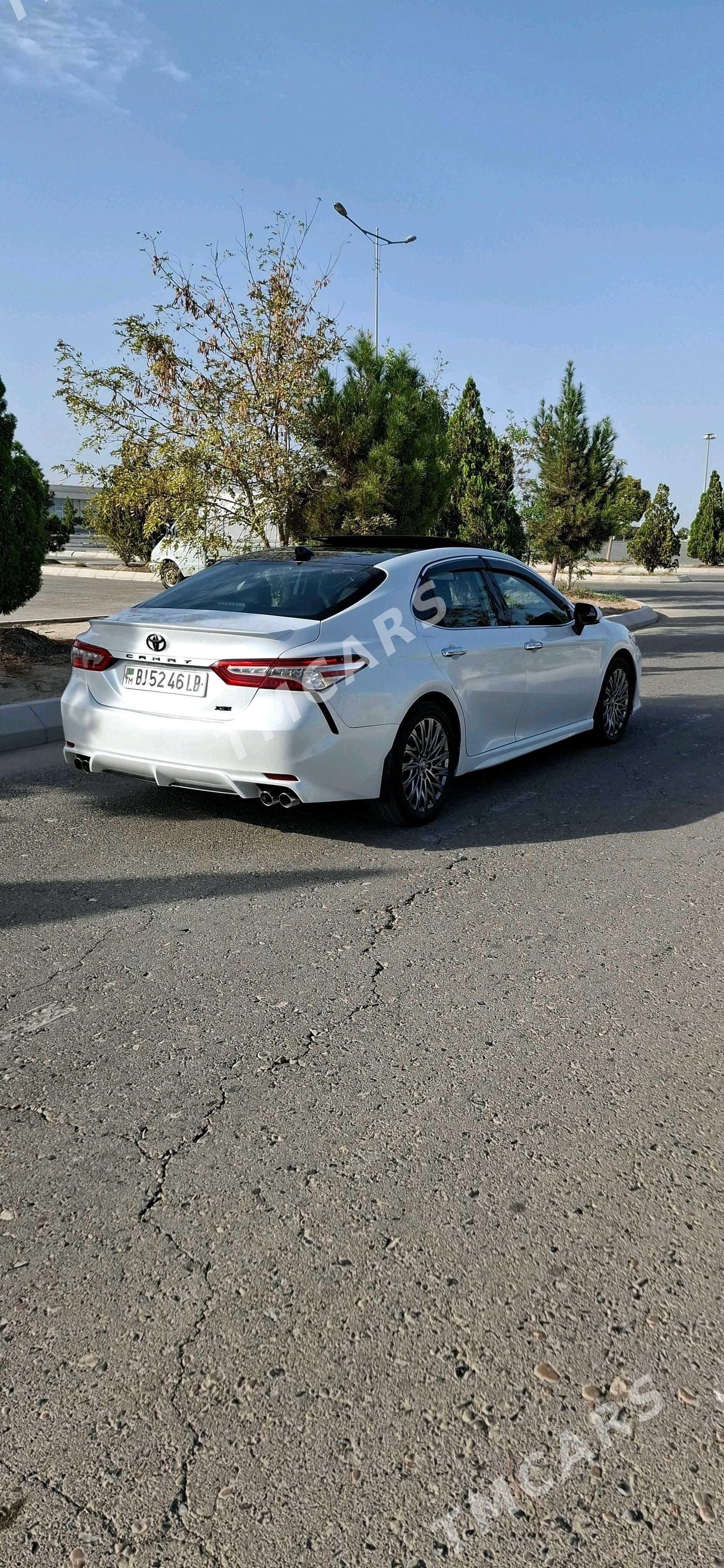 Toyota Camry 2020 - 340 000 TMT - Çärjew - img 4
