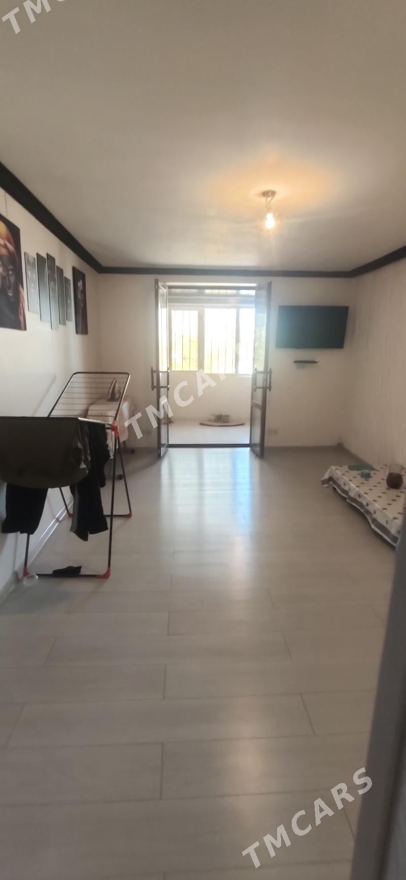 Кв Автостанция 3 комнат - Türkmenabat - img 2