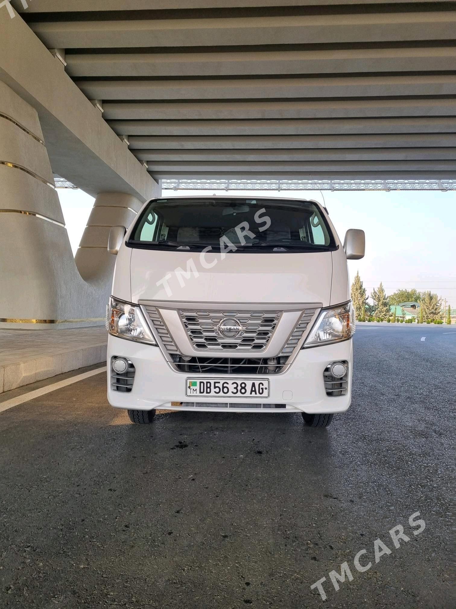 Nissan Urvan 2021 - 339 000 TMT - Бузмеин - img 2
