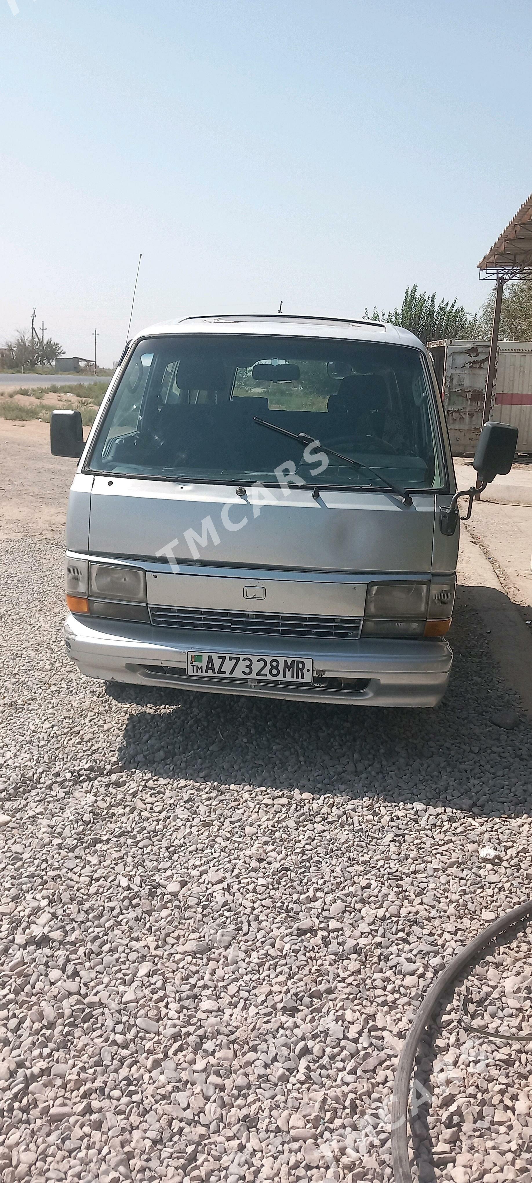 Toyota Hiace 1987 - 30 000 TMT - Murgap - img 4