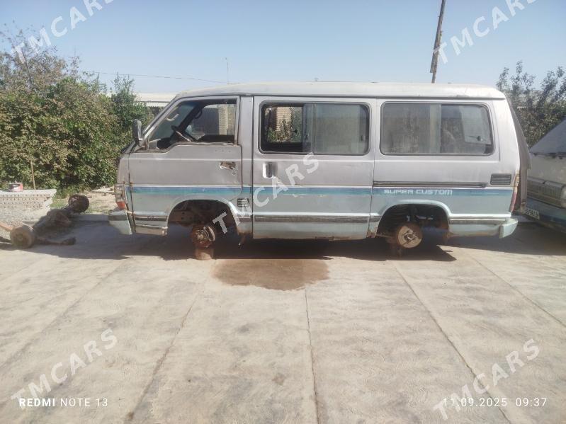 Toyota Hiace 2000 - 25 000 TMT - Дянев - img 6