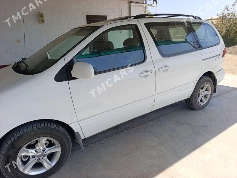 Toyota Sienna 2000 - 135 000 TMT - Magtymguly - img 3