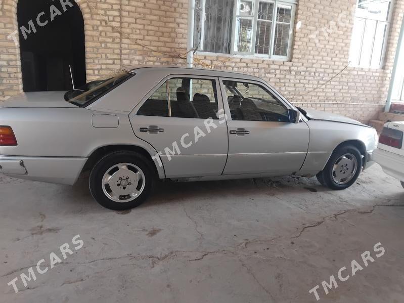 Mercedes-Benz 230E 1995 - 18 000 TMT - Mary - img 3