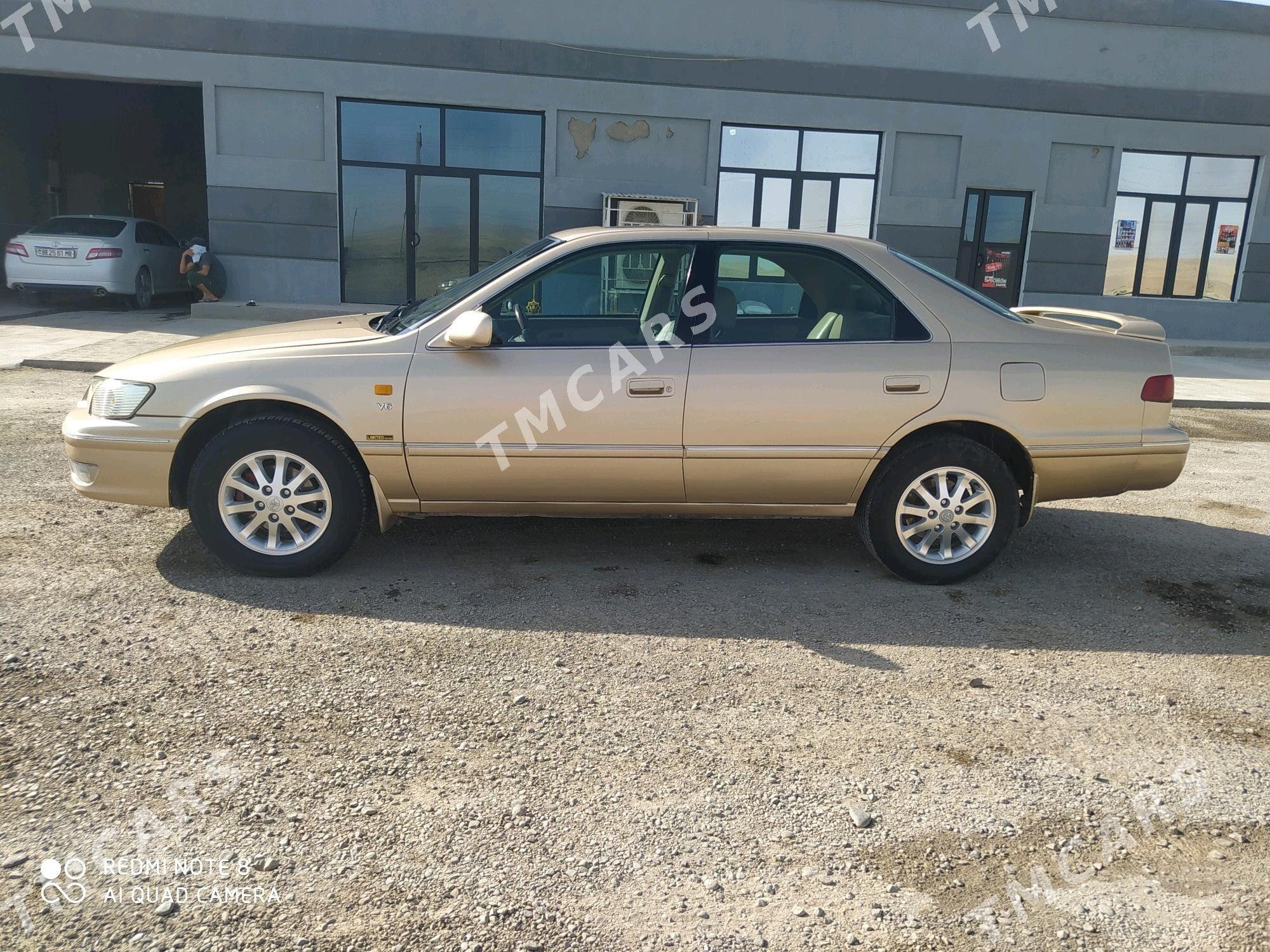 Toyota Camry 2001 - 170 000 TMT - Serhetabat (Guşgy) - img 3