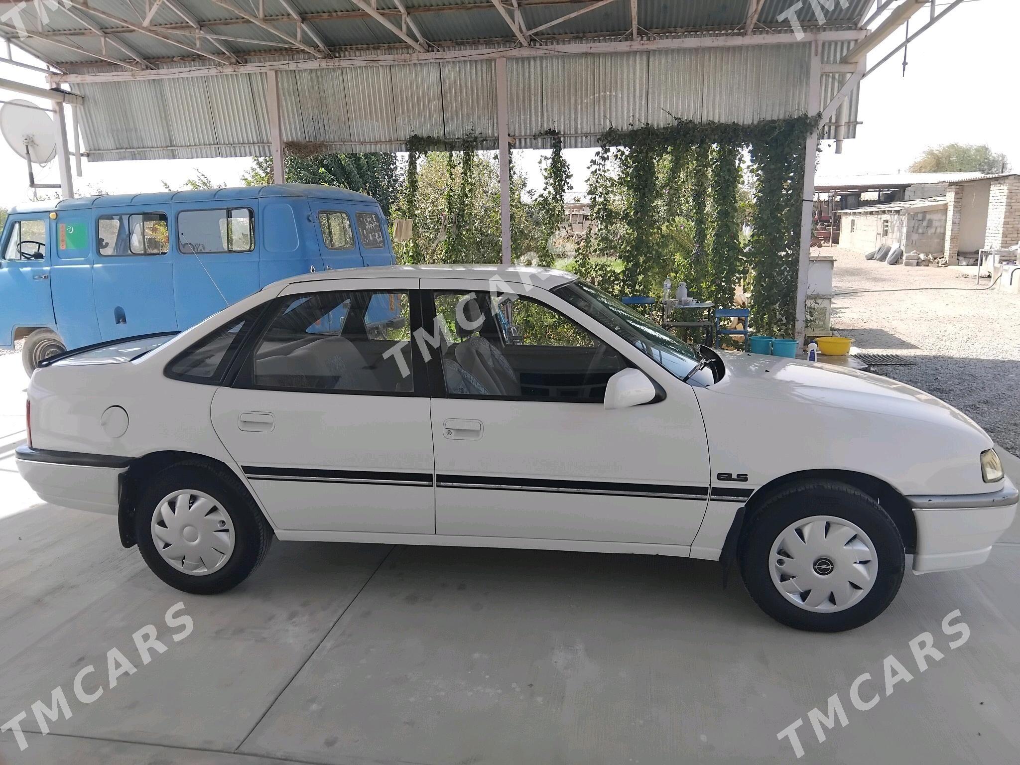 Opel Vectra 1989 - 32 000 TMT - Кака - img 3