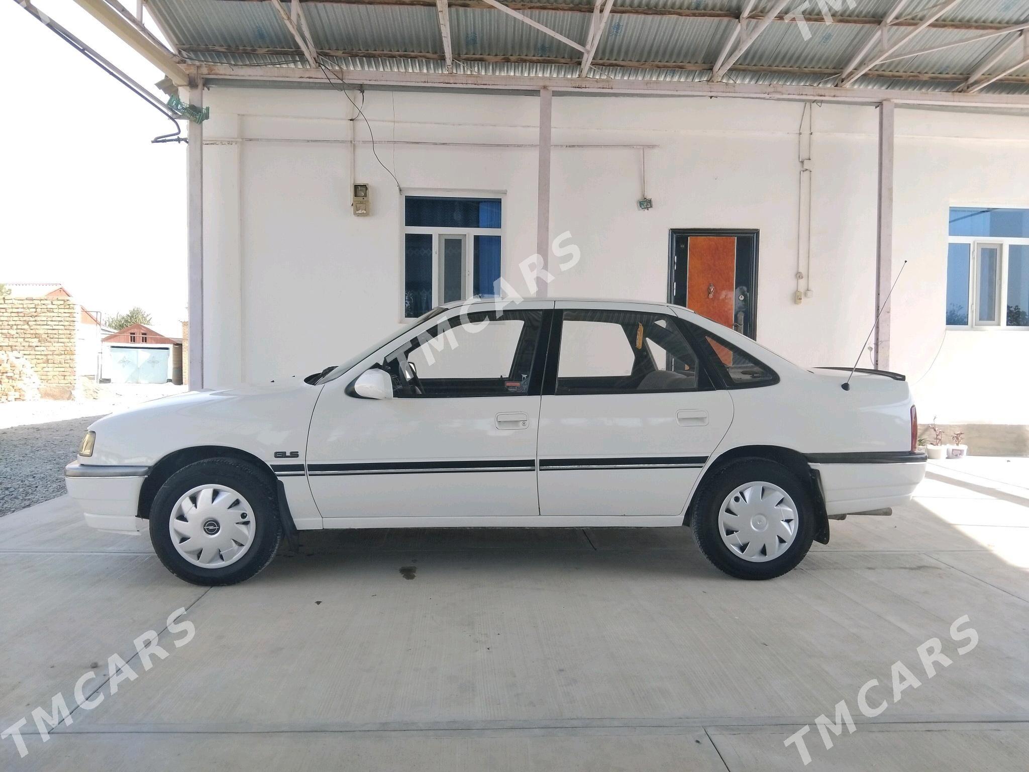 Opel Vectra 1989 - 32 000 TMT - Кака - img 4