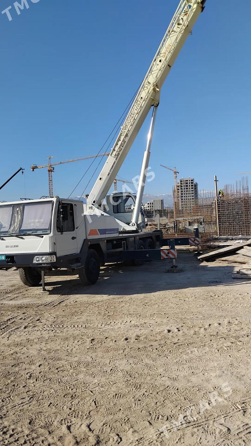 Zoomlion ZCC3500V 2013 - 1 100 000 TMT - Теджен - img 3