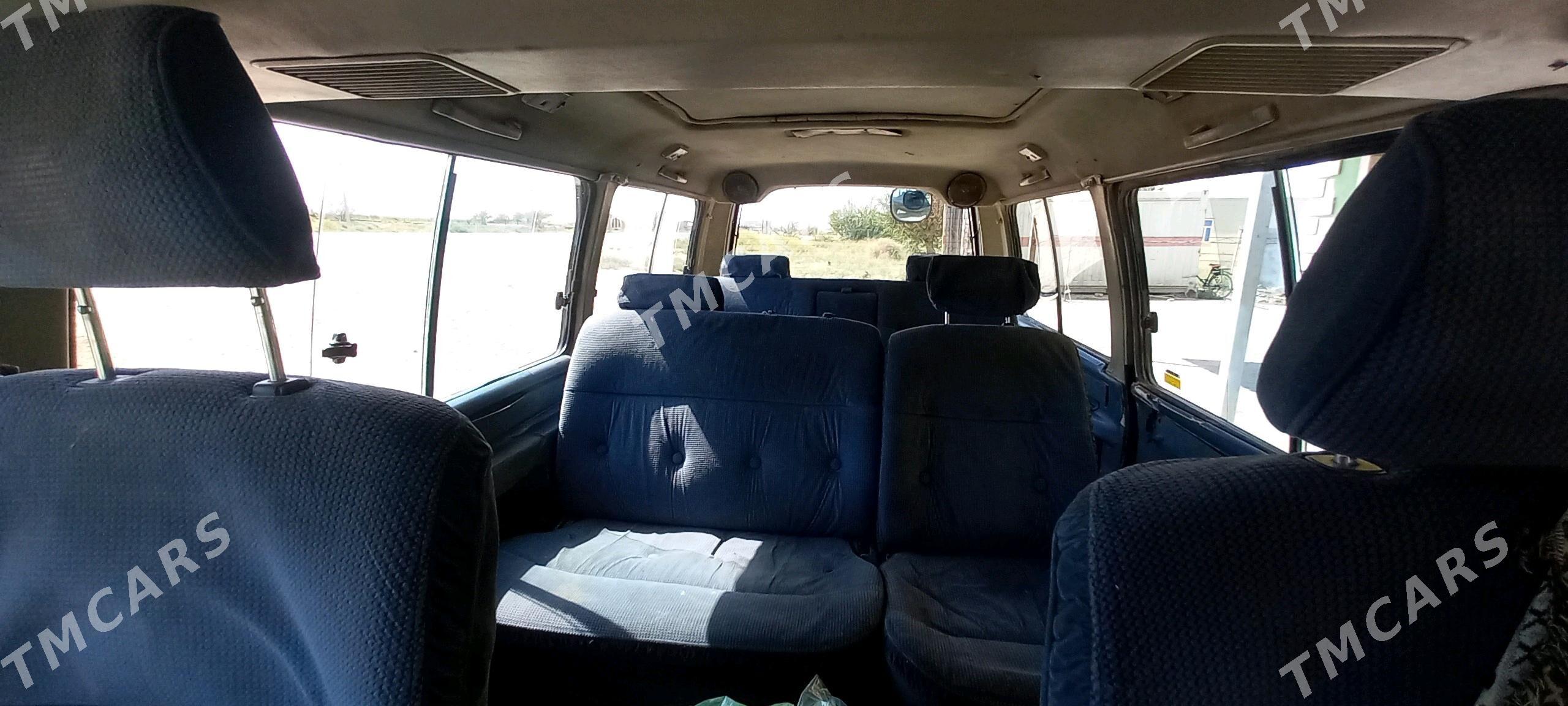 Toyota Hiace 1987 - 30 000 TMT - Murgap - img 6