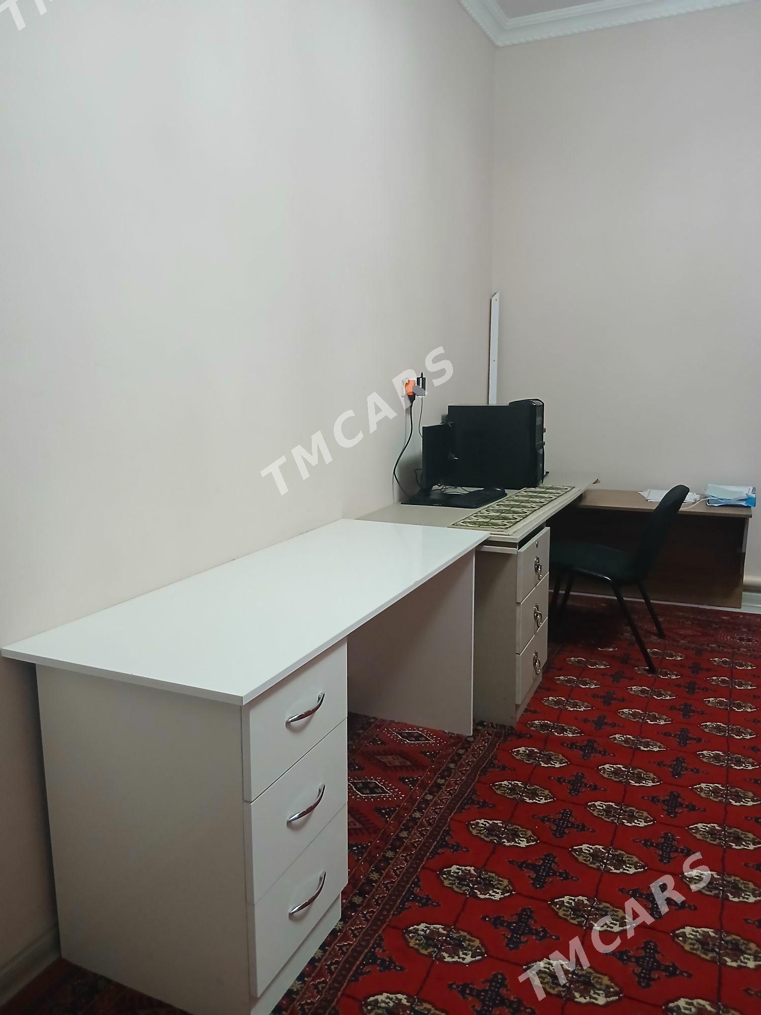 kompyuterniy stol - Ýalkym - img 2