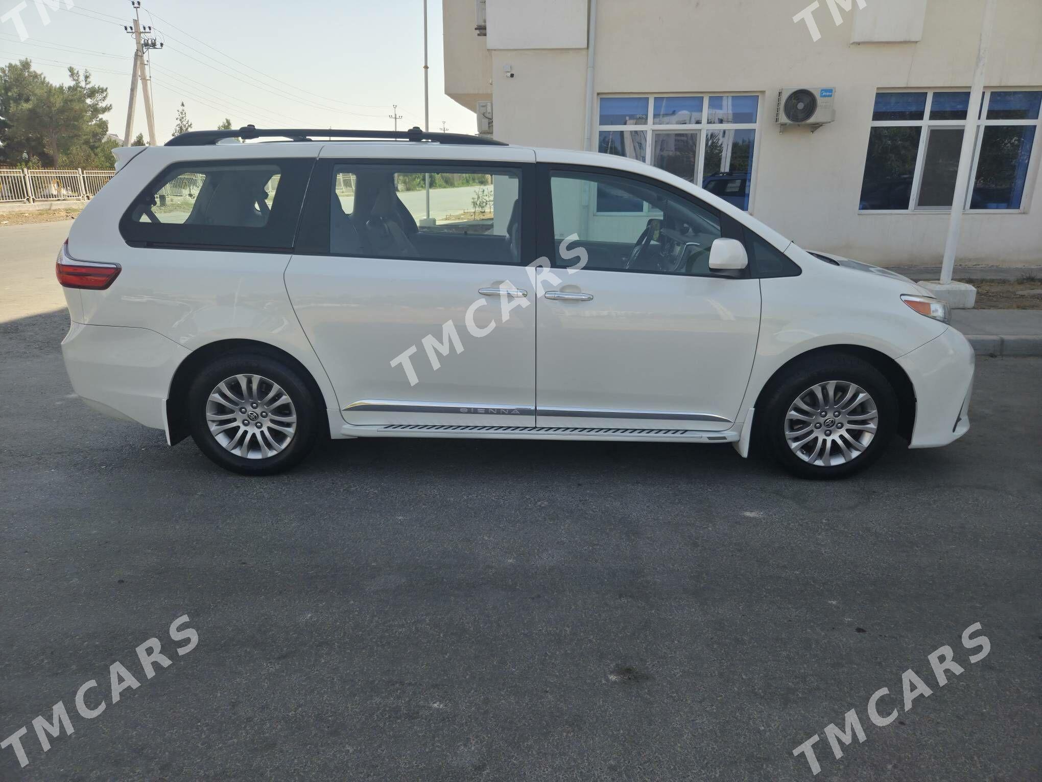 Toyota Sienna 2019 - 465 000 TMT - Туркменабат - img 5