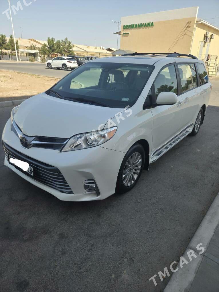 Toyota Sienna 2019 - 465 000 TMT - Туркменабат - img 8