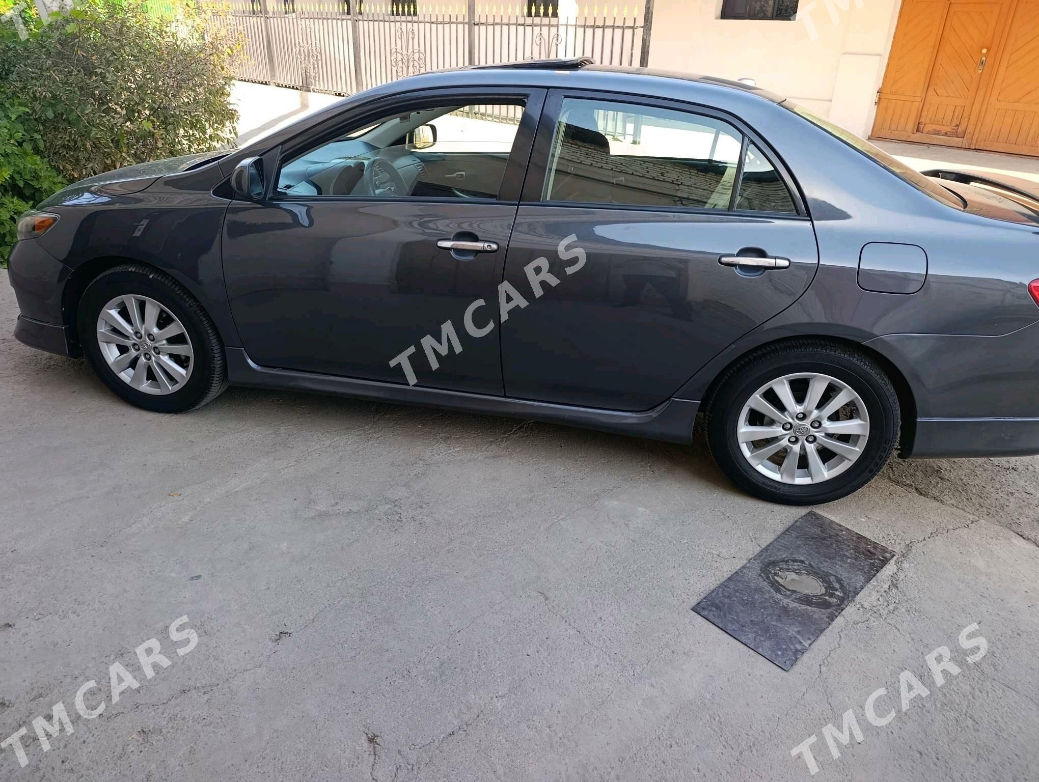 Toyota Corolla 2010 - 155 000 TMT - Дашогуз - img 4
