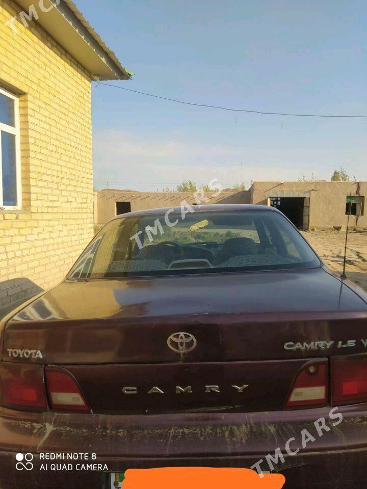Toyota Camry 1996 - 70 000 TMT - етр. Туркменбаши - img 2
