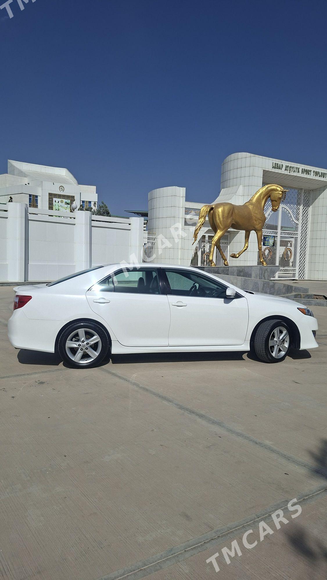Toyota Camry 2013 - 200 000 TMT - Туркменабат - img 8