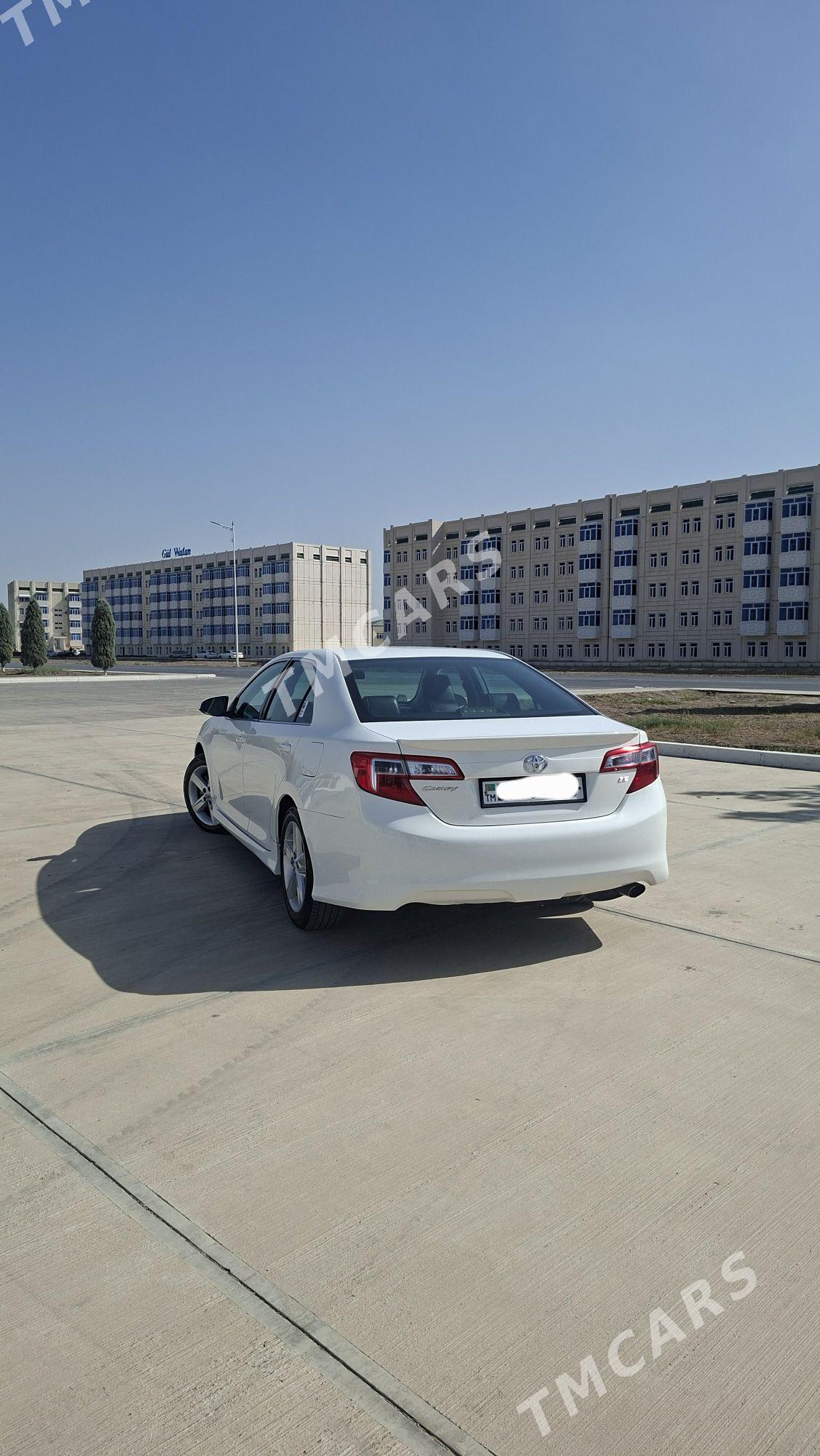 Toyota Camry 2013 - 200 000 TMT - Туркменабат - img 3