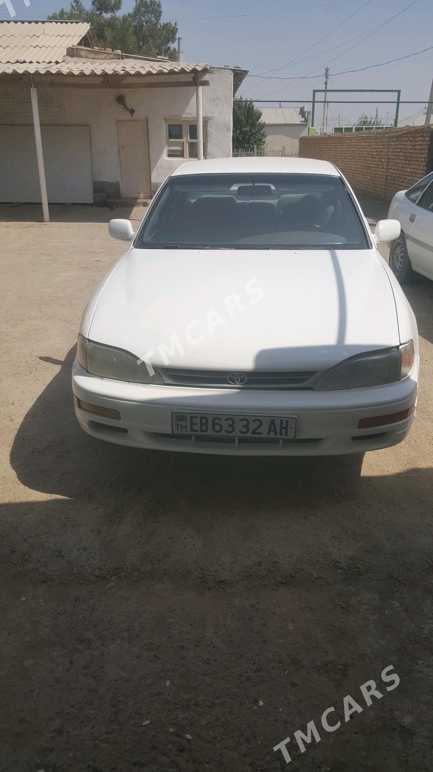 Toyota Camry 1993 - 77 000 TMT - Sarahs - img 3