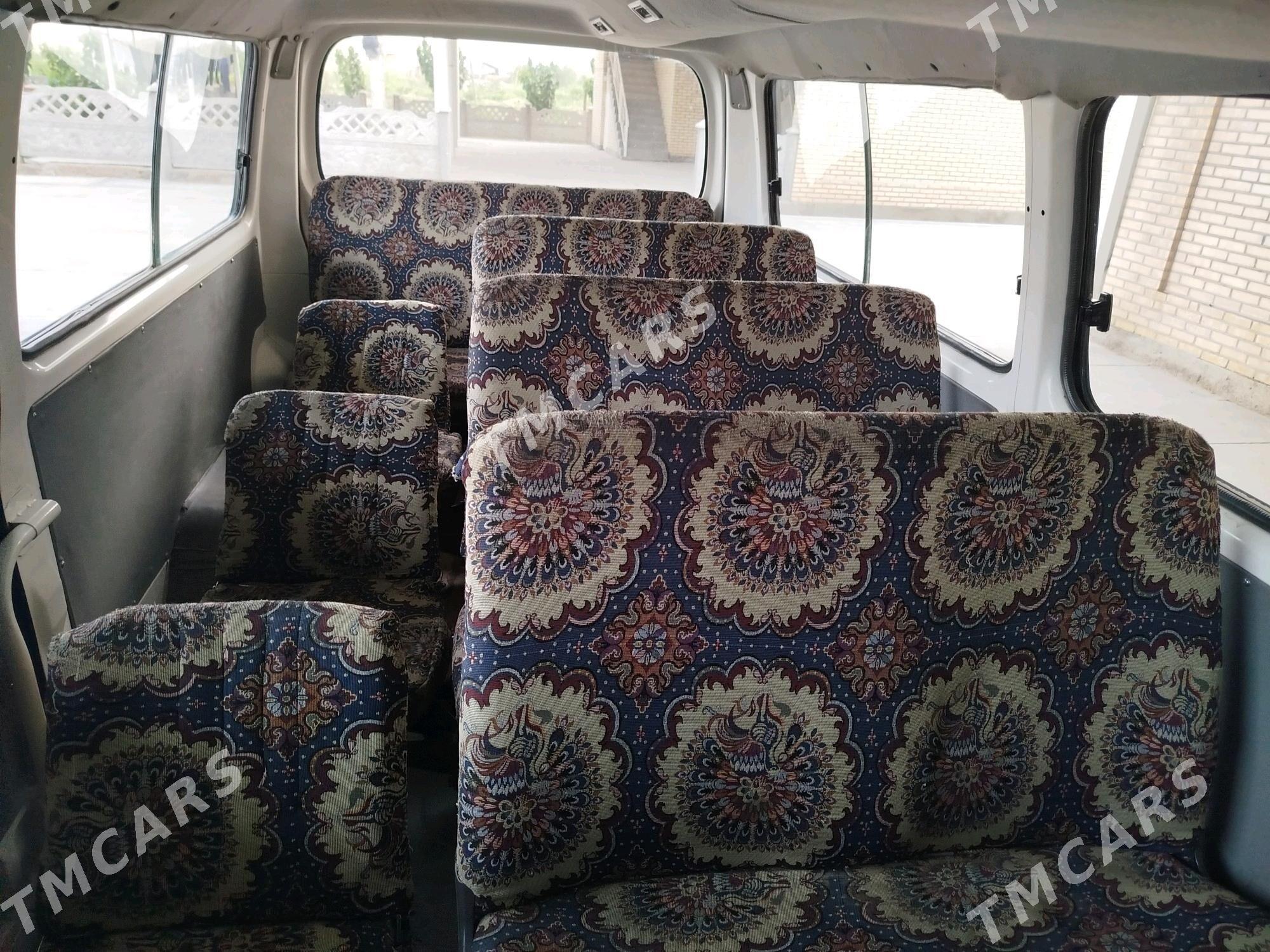 Nissan Urvan 2005 - 120 000 TMT - Sakarçäge - img 2