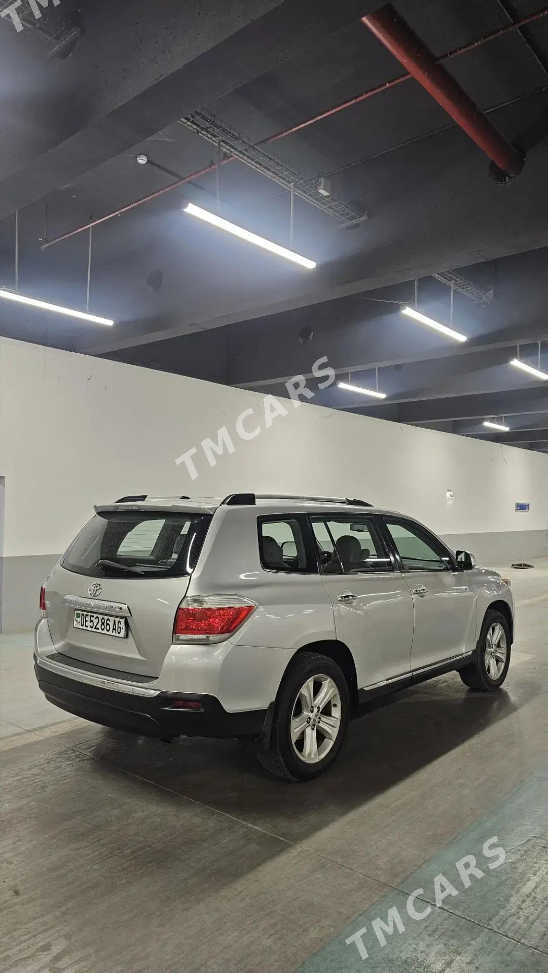 Toyota Highlander 2013 - 362 000 TMT - Ашхабад - img 2