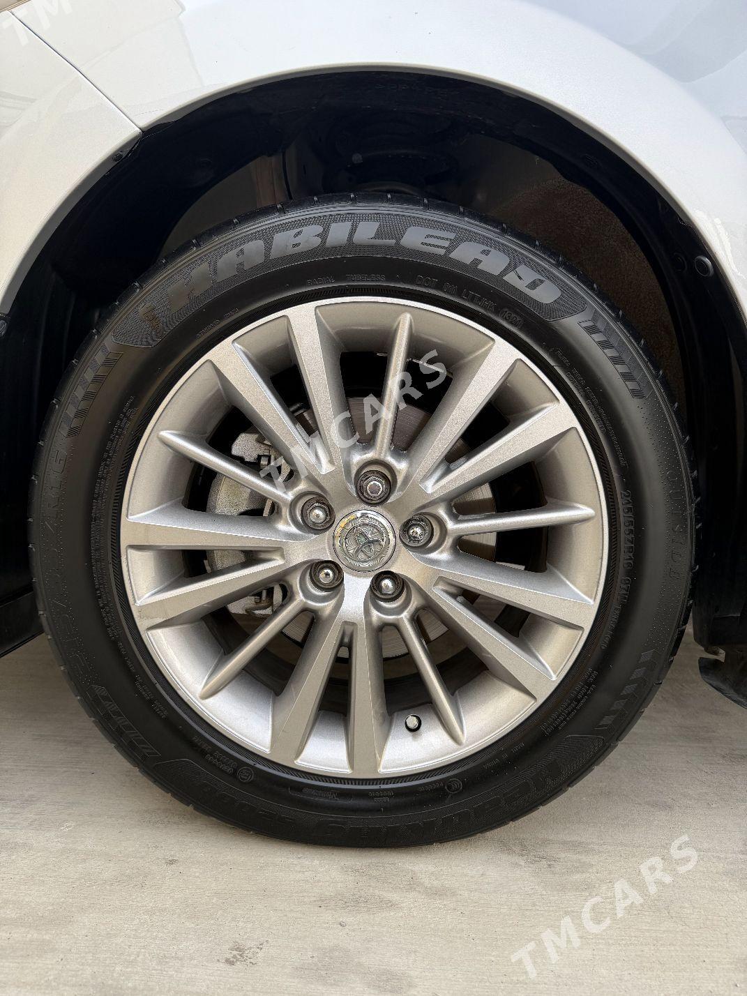 Toyota Corolla 2014 - 245 000 TMT - Ашхабад - img 4