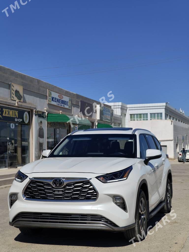 Toyota Highlander 2022 - 530 000 TMT - Tejen - img 1