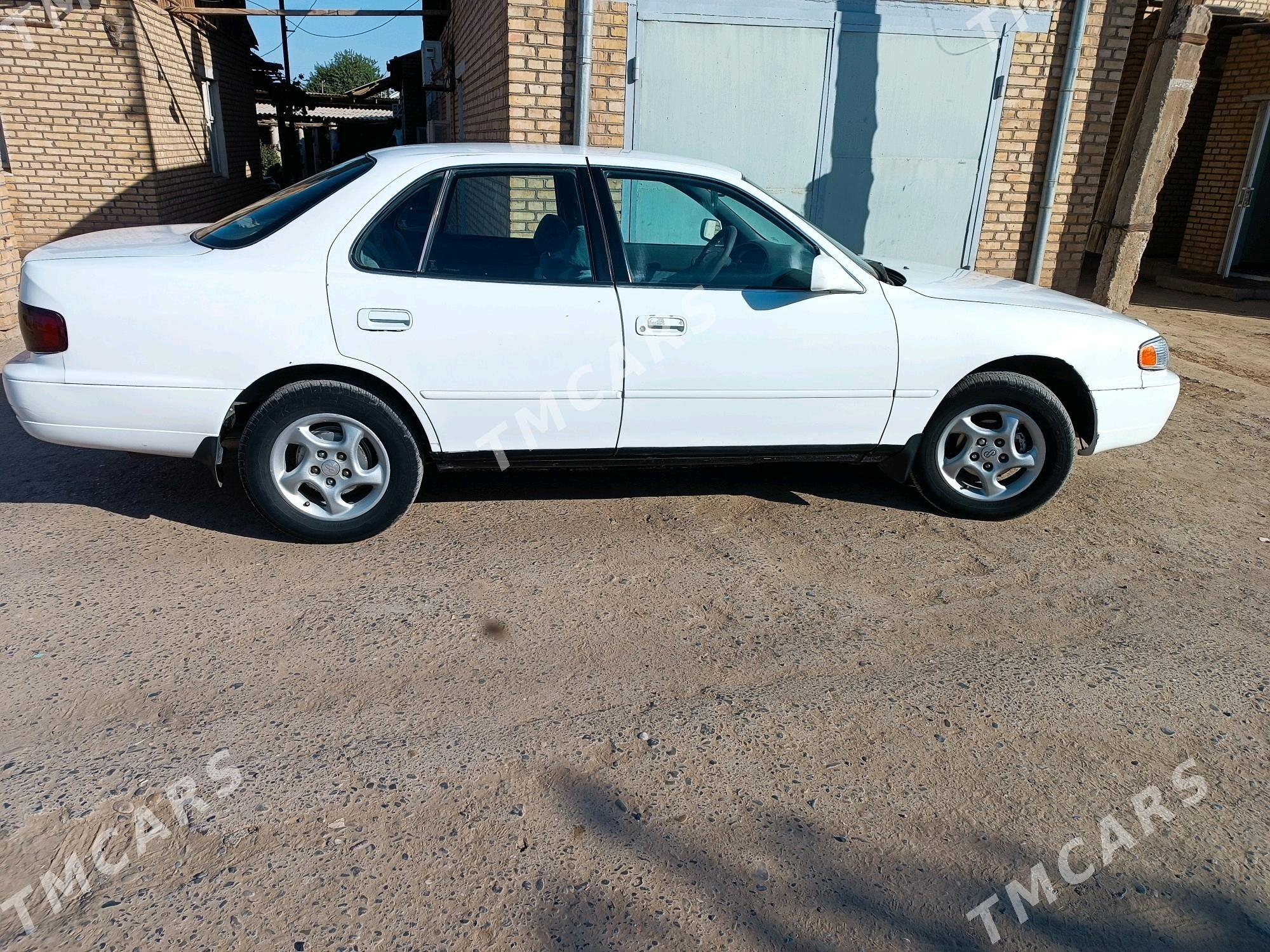 Toyota Camry 1995 - 90 000 TMT - Baýramaly - img 7