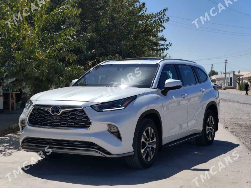 Toyota Highlander 2022 - 530 000 TMT - Tejen - img 3