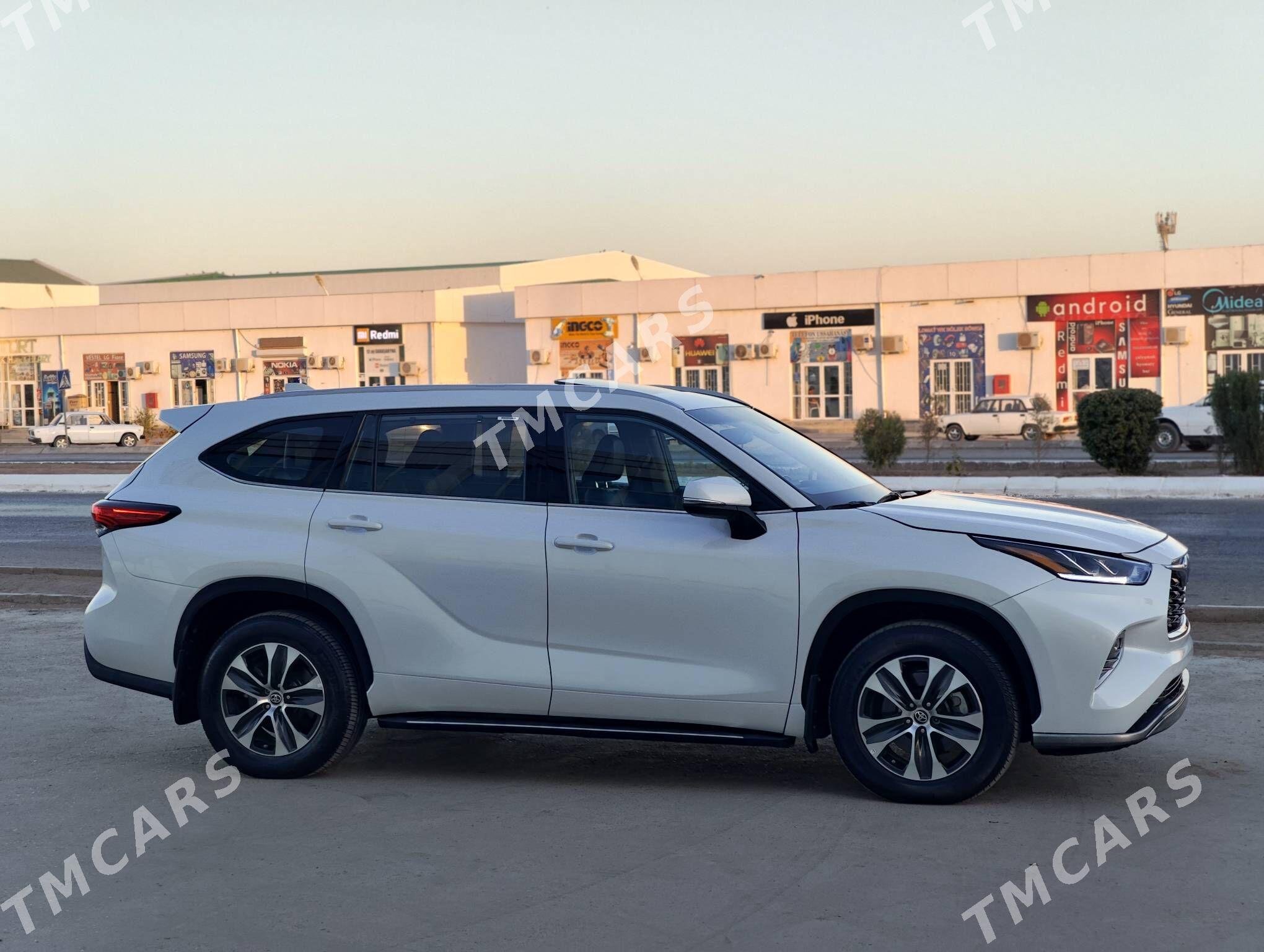 Toyota Highlander 2022 - 530 000 TMT - Tejen - img 5