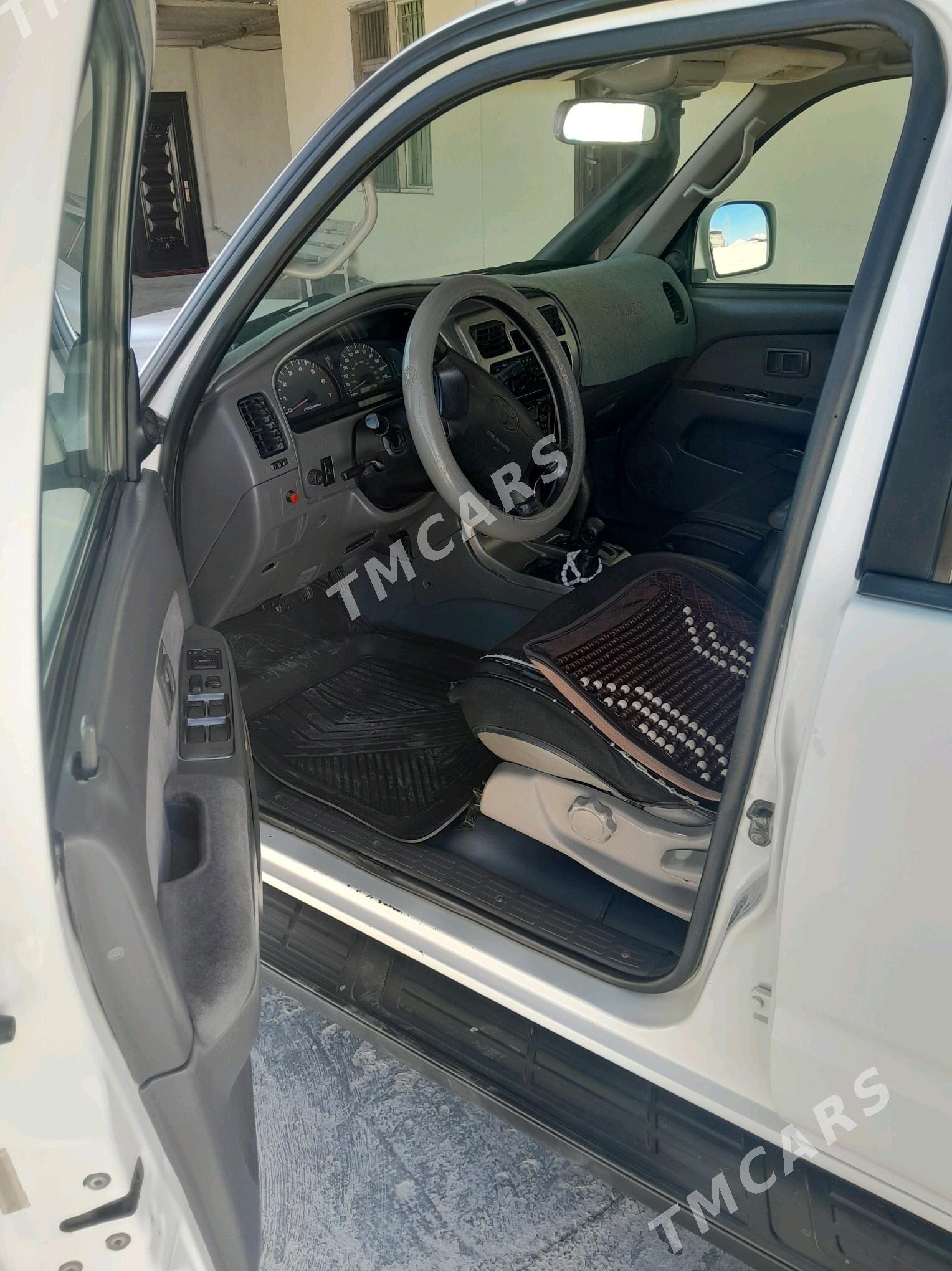 Toyota 4Runner 2002 - 150 000 TMT - Ýaşlyk - img 5
