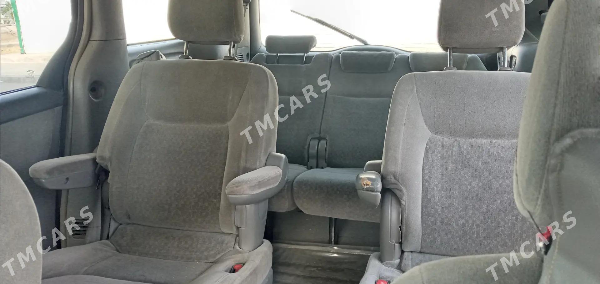 Toyota Sienna 2004 - 180 000 TMT - Aşgabat - img 3