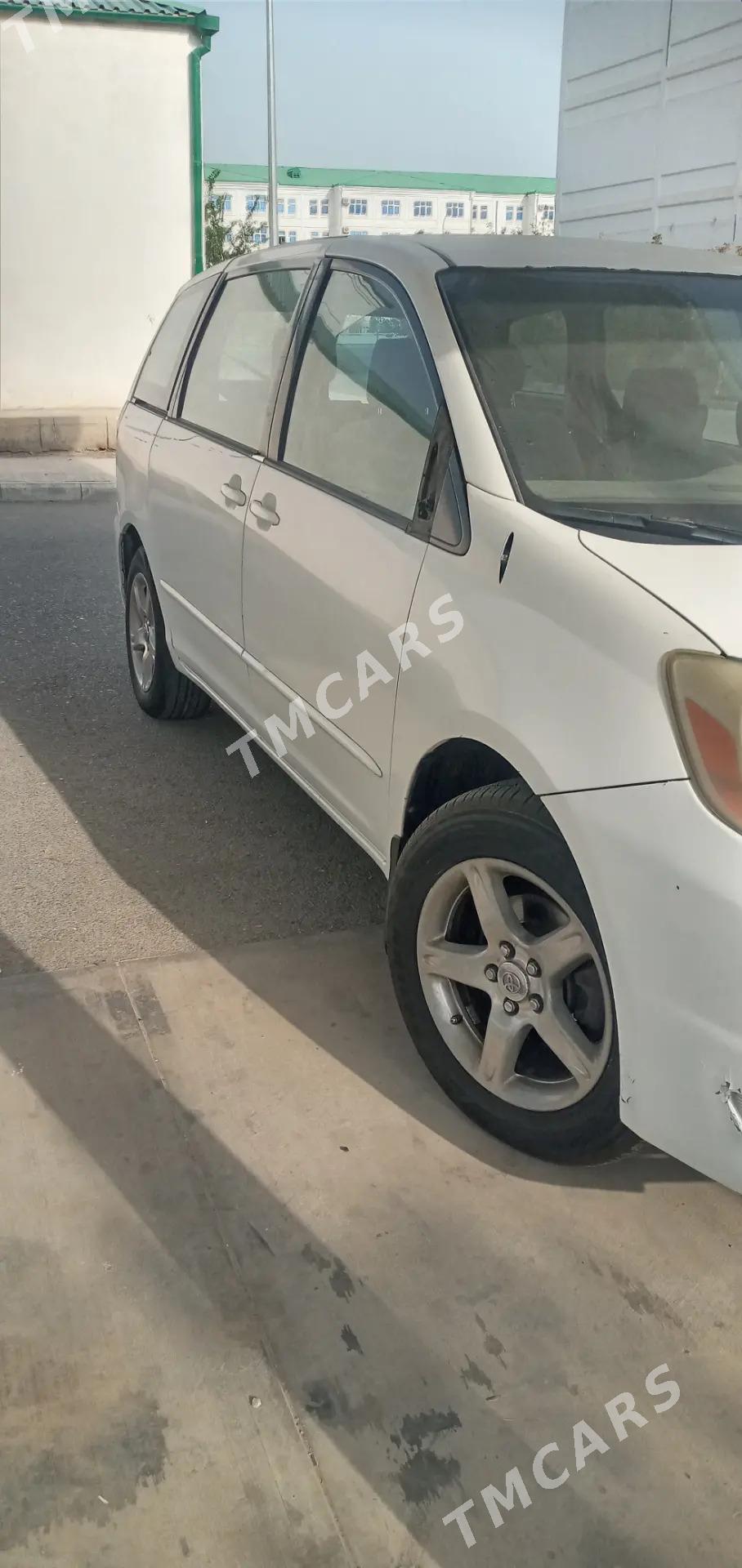 Toyota Sienna 2004 - 180 000 TMT - Aşgabat - img 2