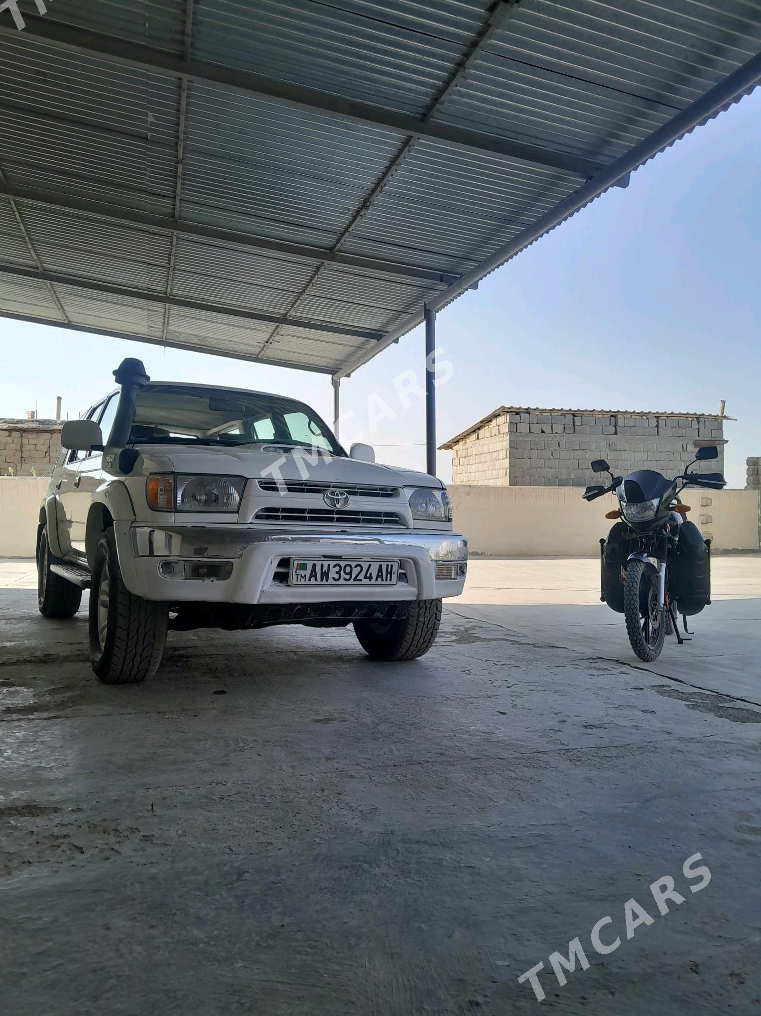 Toyota 4Runner 2002 - 150 000 TMT - Ýaşlyk - img 9