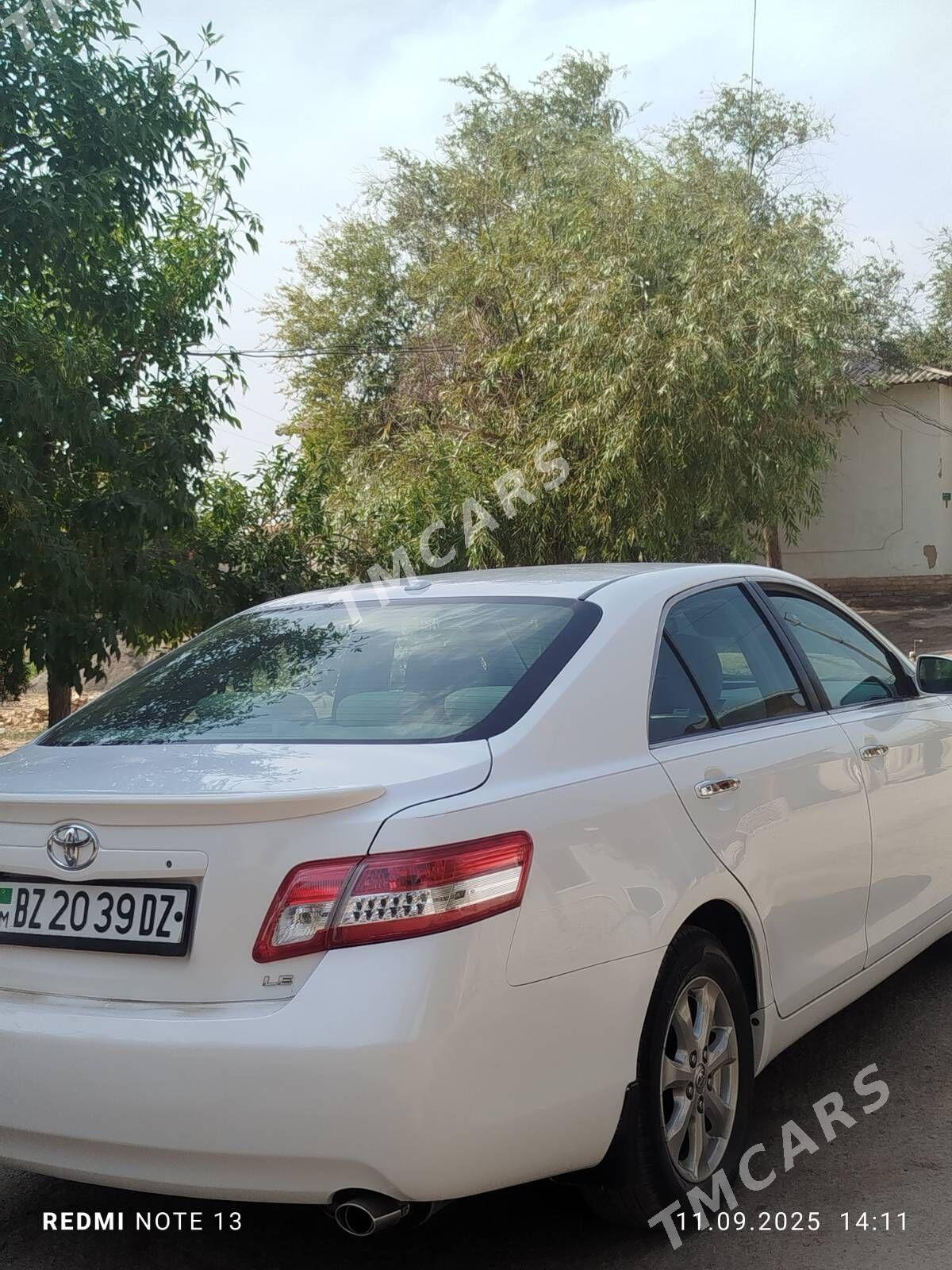 Toyota Camry 2010 - 225 000 TMT - Gubadag - img 4