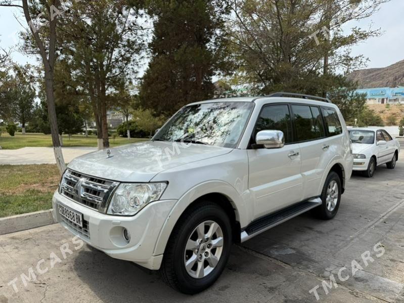Mitsubishi Pajero 2013 - 280 000 TMT - Türkmenbaşy - img 3