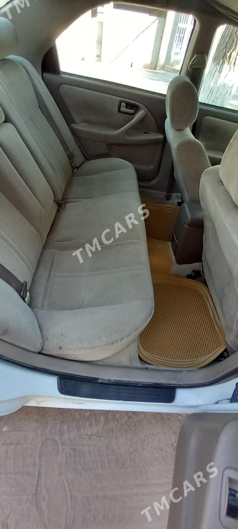 Toyota Camry 2001 - 127 000 TMT - Halaç - img 2