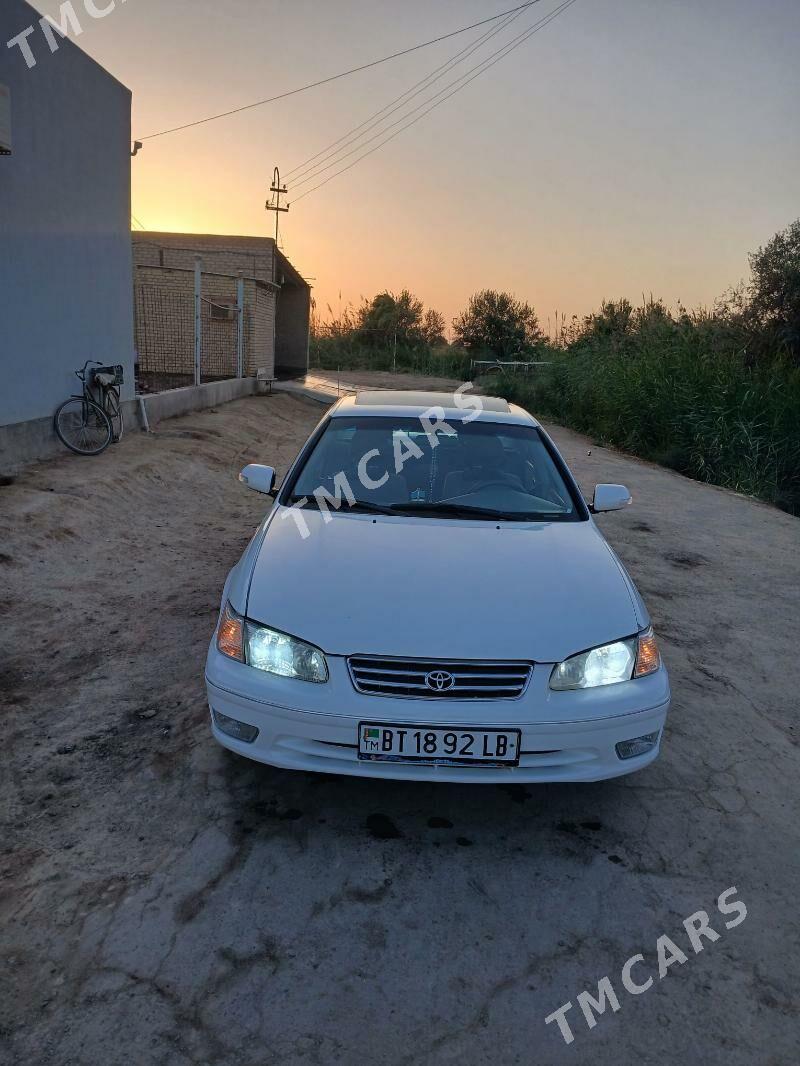 Toyota Camry 2000 - 130 000 TMT - Garabekewül - img 2