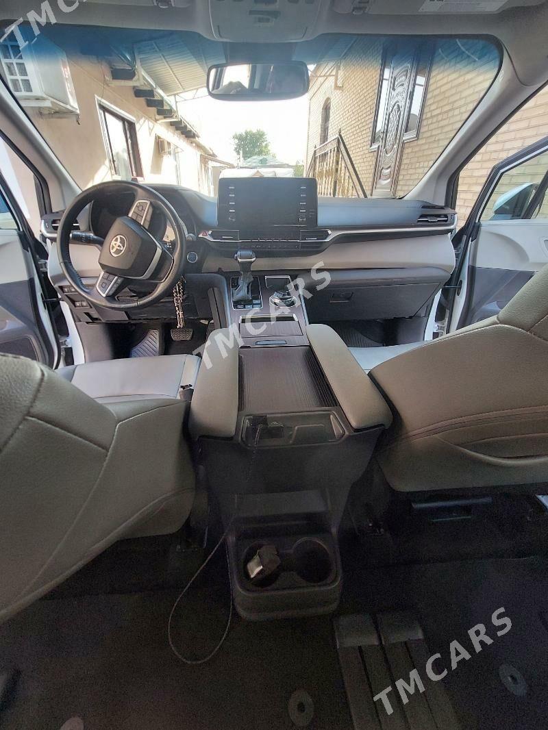 Toyota Sienna 2022 - 520 000 TMT - Aşgabat - img 3
