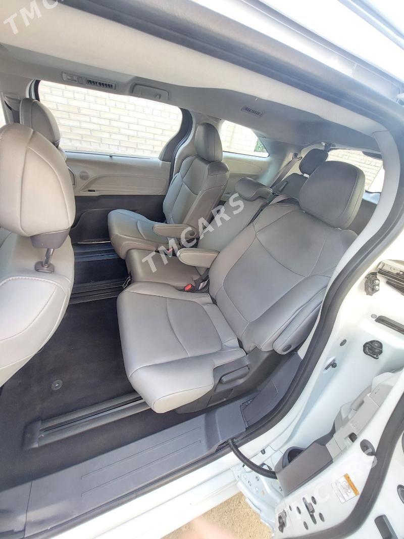 Toyota Sienna 2022 - 520 000 TMT - Aşgabat - img 4