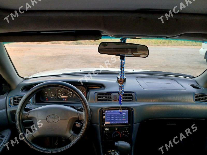 Toyota Camry 2000 - 130 000 TMT - Garabekewül - img 8
