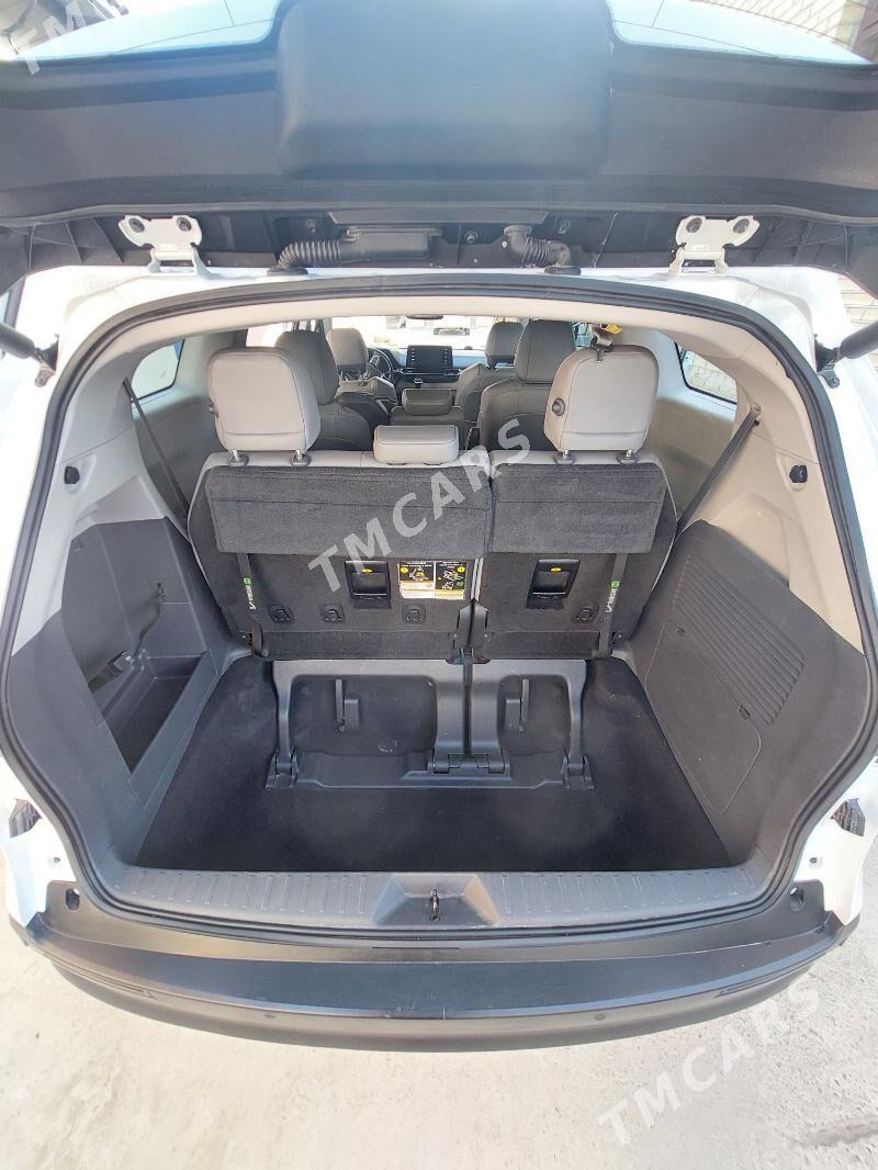 Toyota Sienna 2022 - 520 000 TMT - Aşgabat - img 2