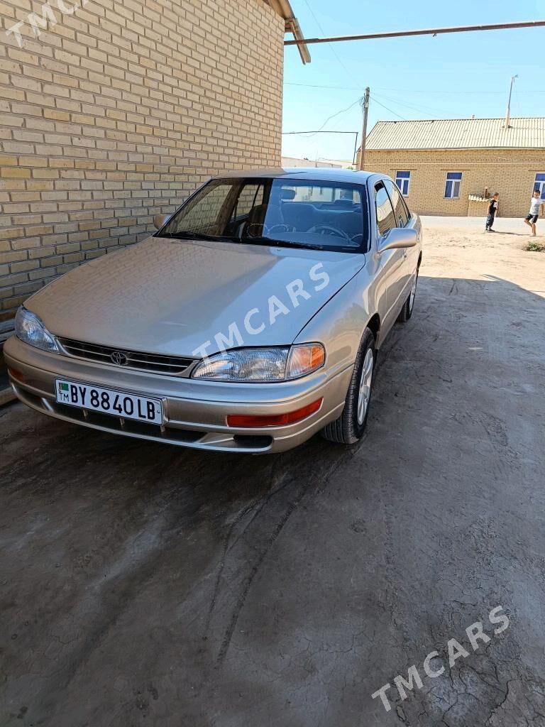 Toyota Camry 1992 - 90 000 TMT - Halaç - img 8
